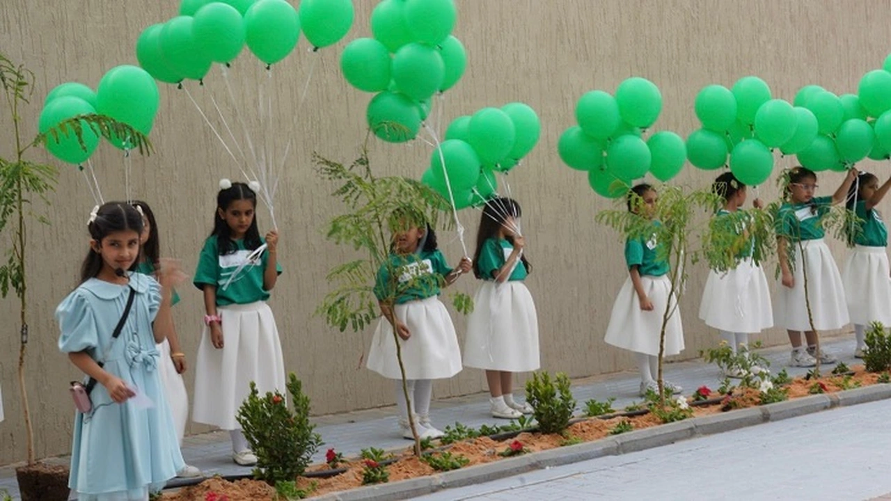 إعلان جديد.. مبادرة التشجير الذكي الأولى في مباني المدارس بالمنطقة الشرقية